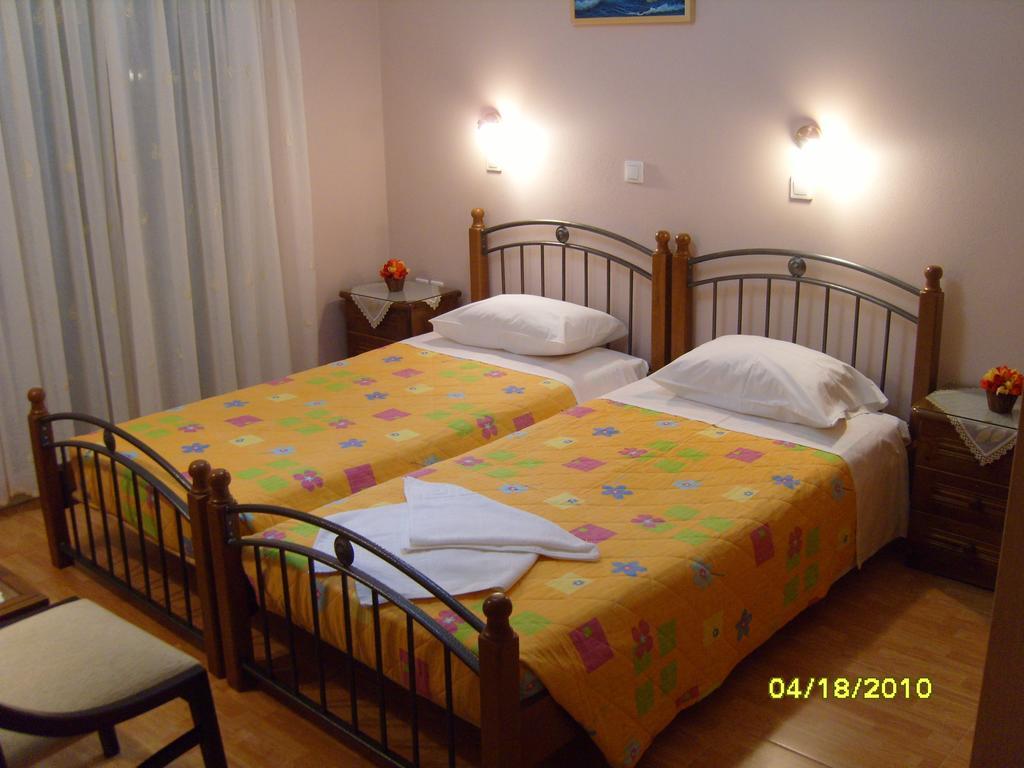 Elisabeth Villas Kerveli Room photo